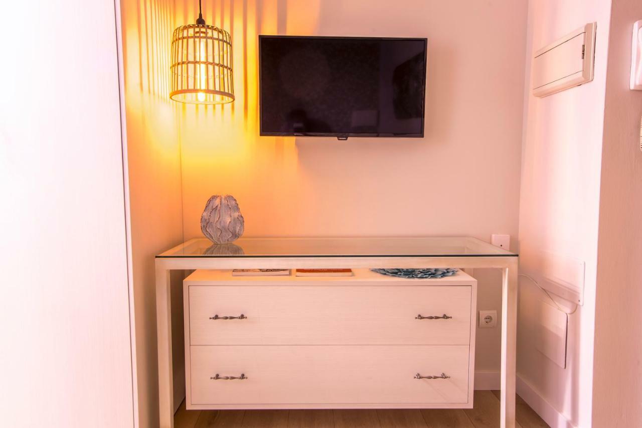 Apartamento Malaga Beach Екстер'єр фото