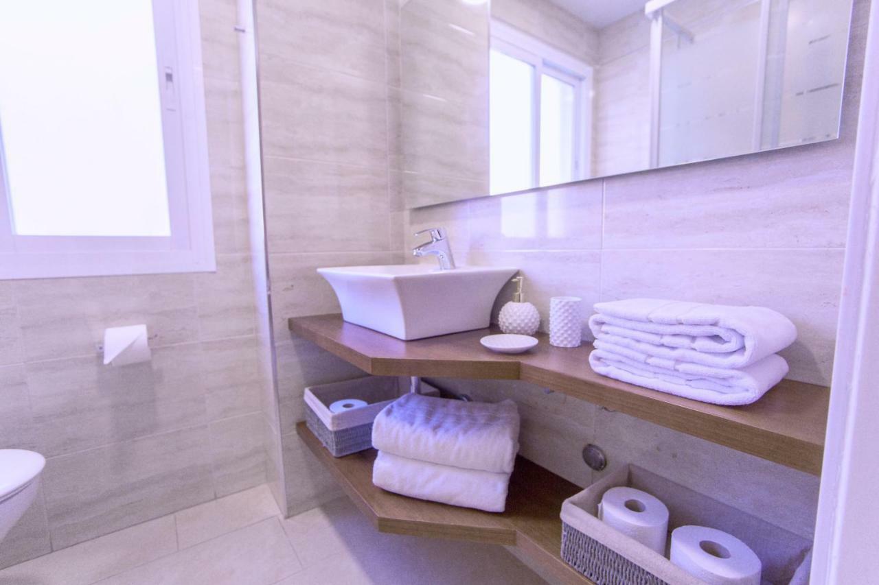 Apartamento Malaga Beach Екстер'єр фото