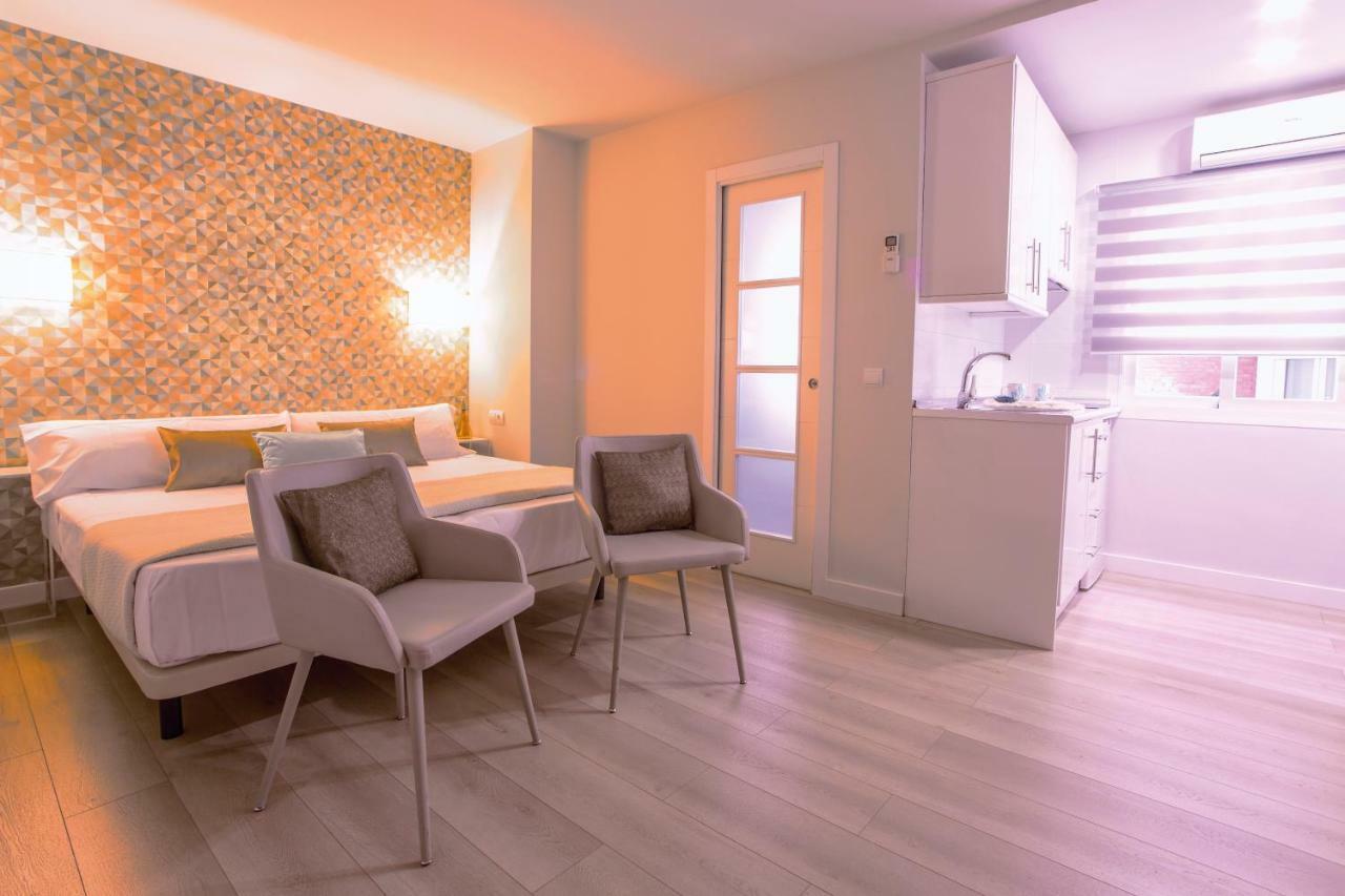 Apartamento Malaga Beach Екстер'єр фото