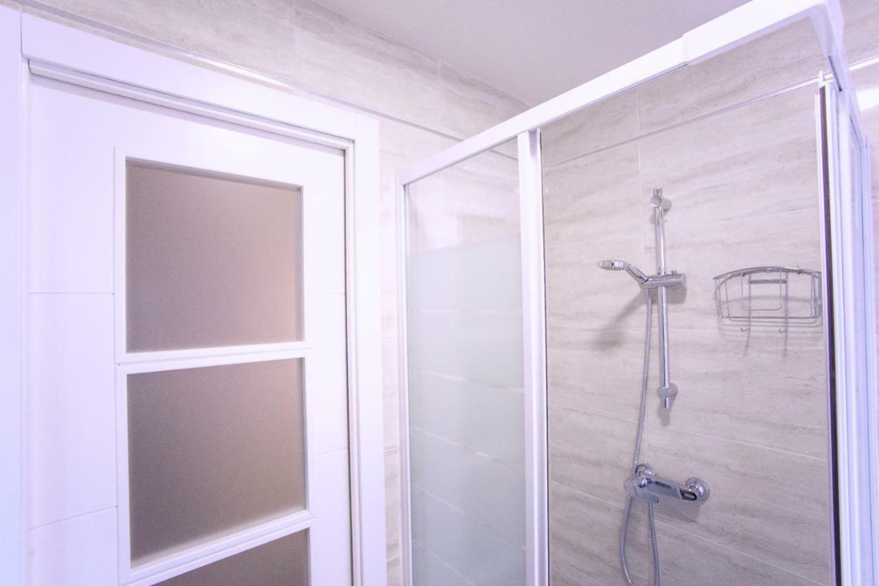 Apartamento Malaga Beach Екстер'єр фото